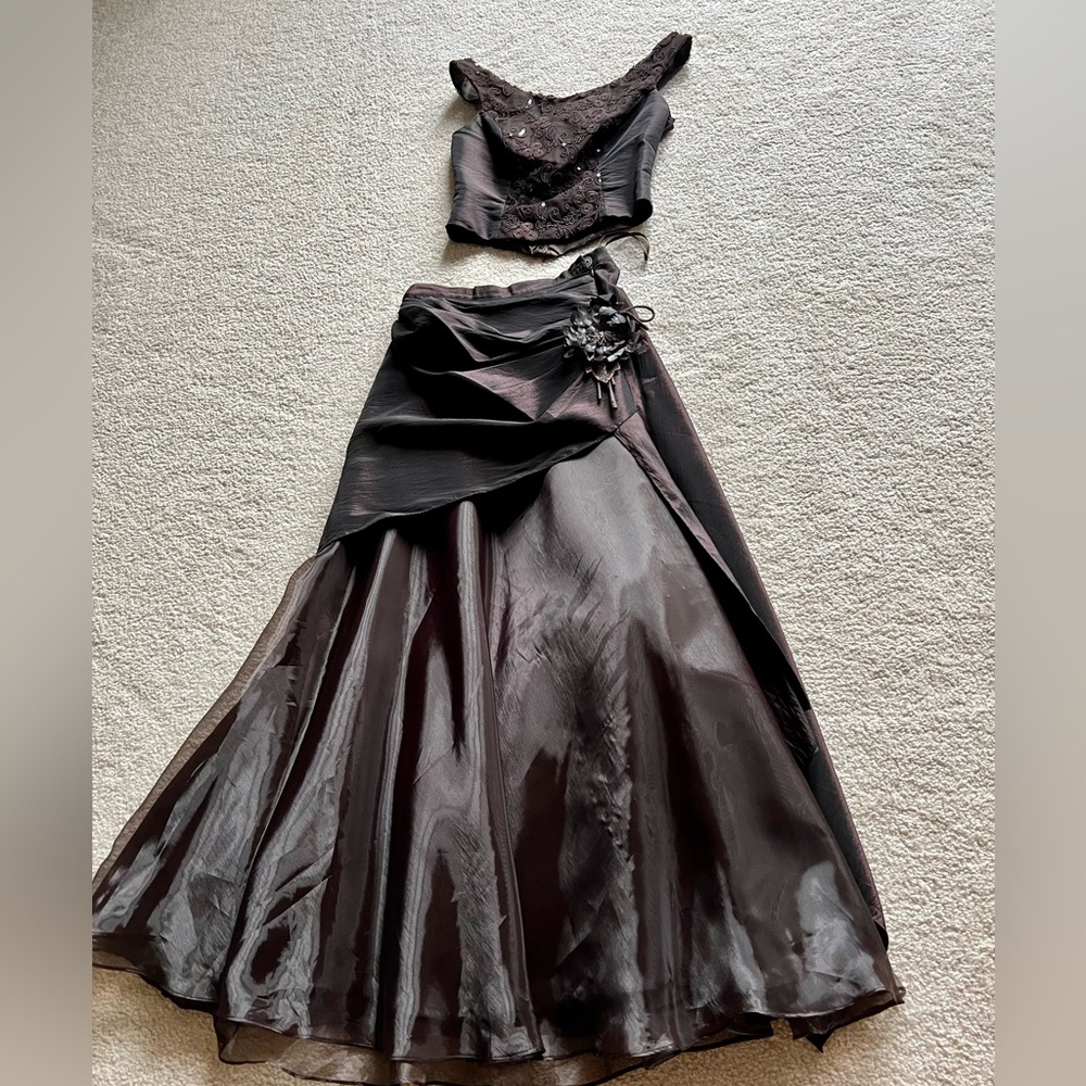 Flattering 2 piece skirt/top formal wear brown ensemble wedding special occasion